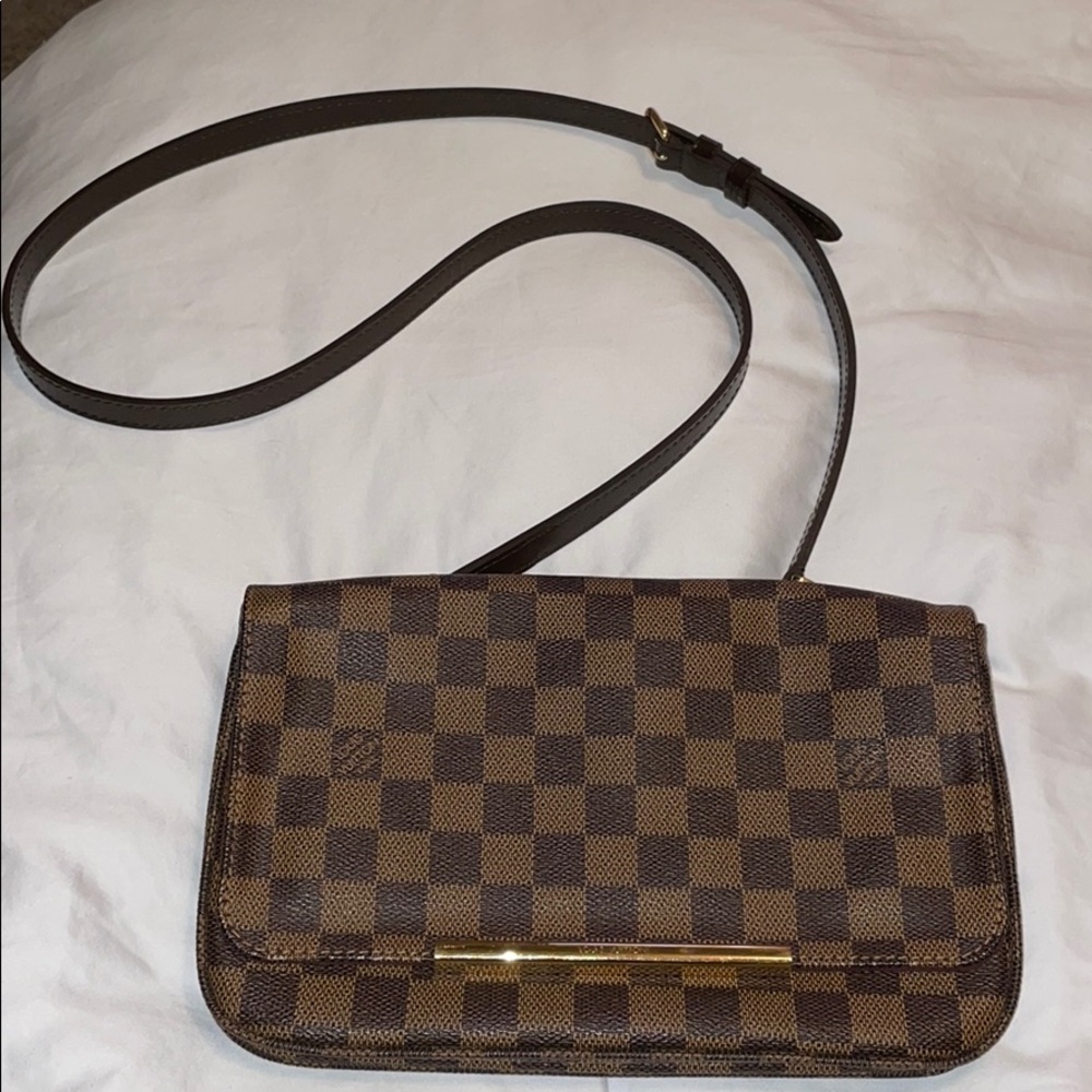 Louis Vuitton Crossbody